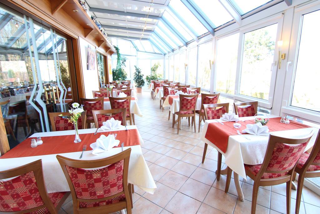 Hotel - Restaurant Berghof Berghausen  Ngoại thất bức ảnh