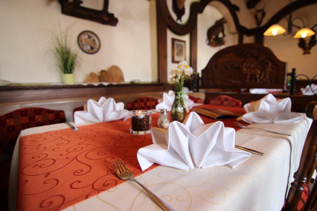 Hotel - Restaurant Berghof Berghausen  Ngoại thất bức ảnh