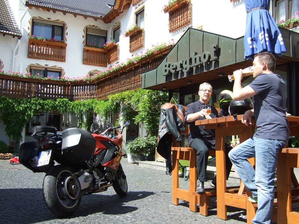 Hotel - Restaurant Berghof Berghausen  Ngoại thất bức ảnh