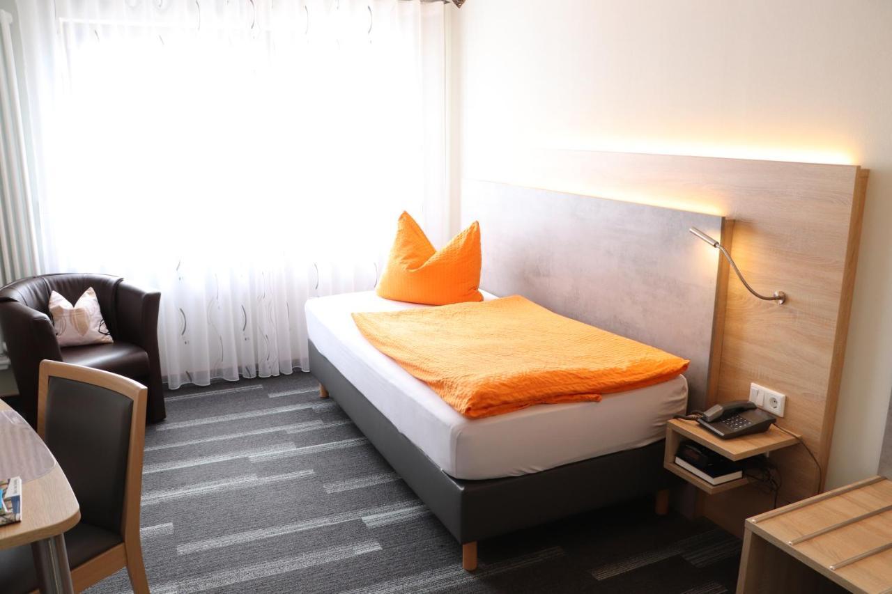 Hotel - Restaurant Berghof Berghausen  Ngoại thất bức ảnh